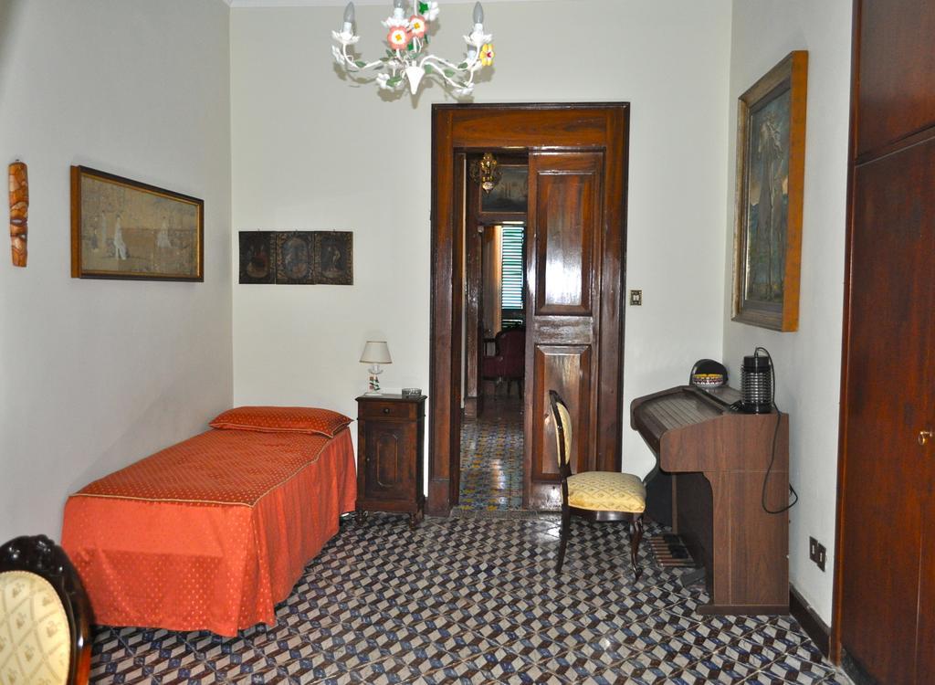 מילאצו Villa Elizabeth חדר תמונה